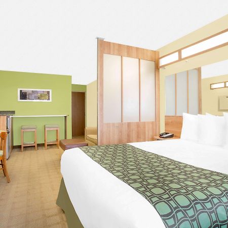 Microtel Inn & Suites By Wyndham Tuscumbia/Muscle Shoals Buitenkant foto