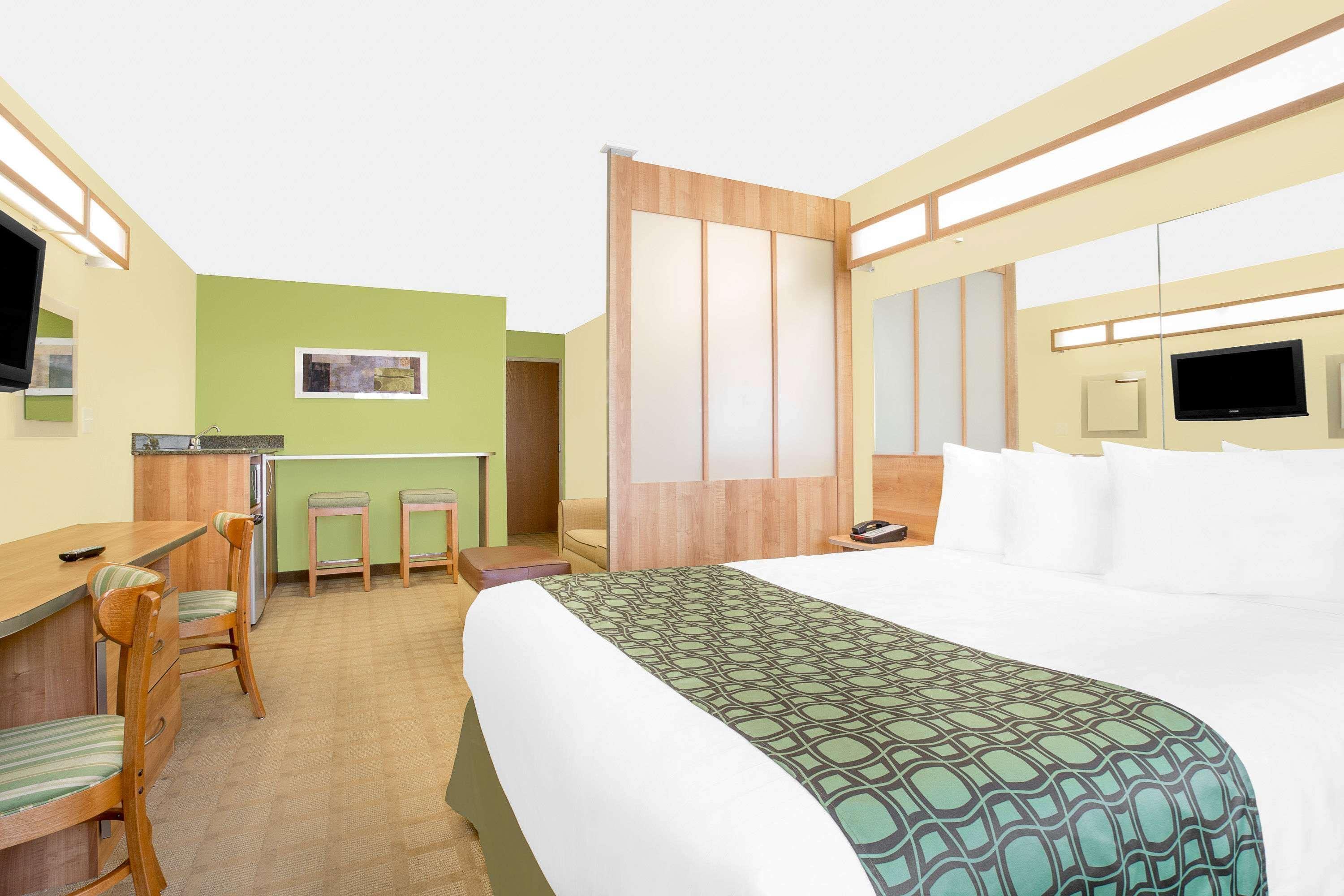 Microtel Inn & Suites By Wyndham Tuscumbia/Muscle Shoals Buitenkant foto
