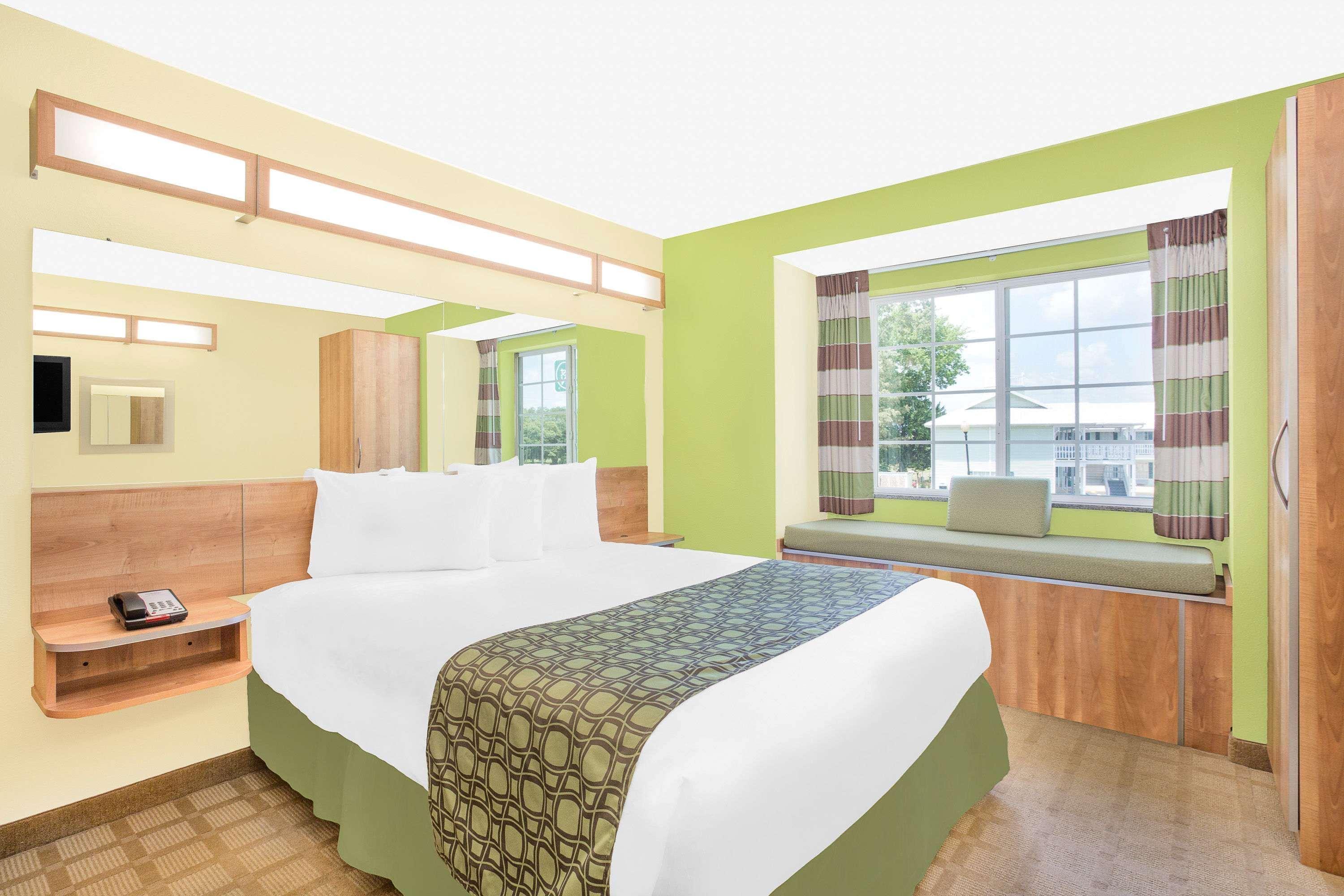 Microtel Inn & Suites By Wyndham Tuscumbia/Muscle Shoals Buitenkant foto