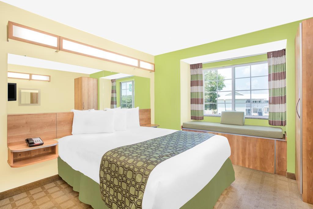 Microtel Inn & Suites By Wyndham Tuscumbia/Muscle Shoals Buitenkant foto